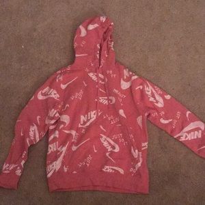 Only worn once Nike pink sweatshirt! Size medium like brand new !